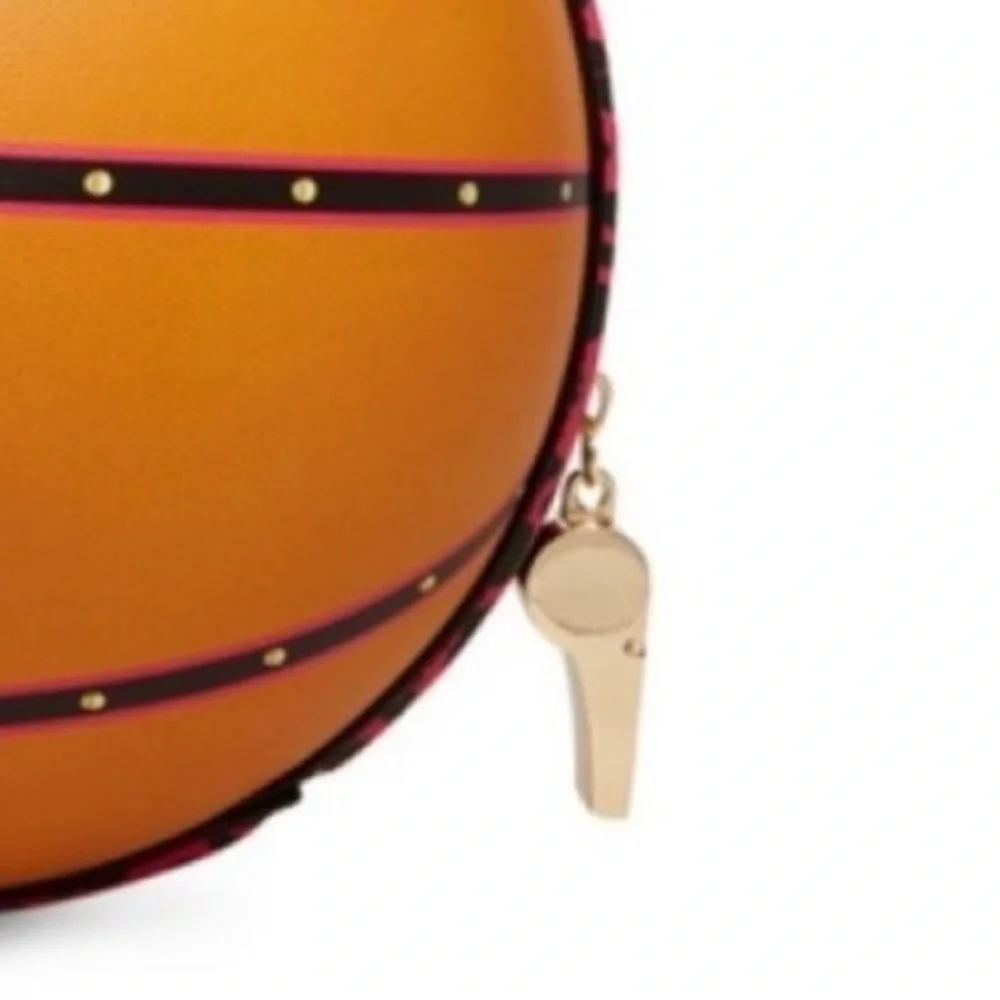 NWT BETSEY JOHNSON Kitsch leopard basketball Betsey-Ball Top Handler/crossbody